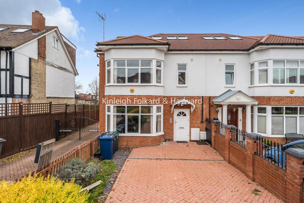 Nether Street, Finchley Central 4 bed semidetached house for sale £