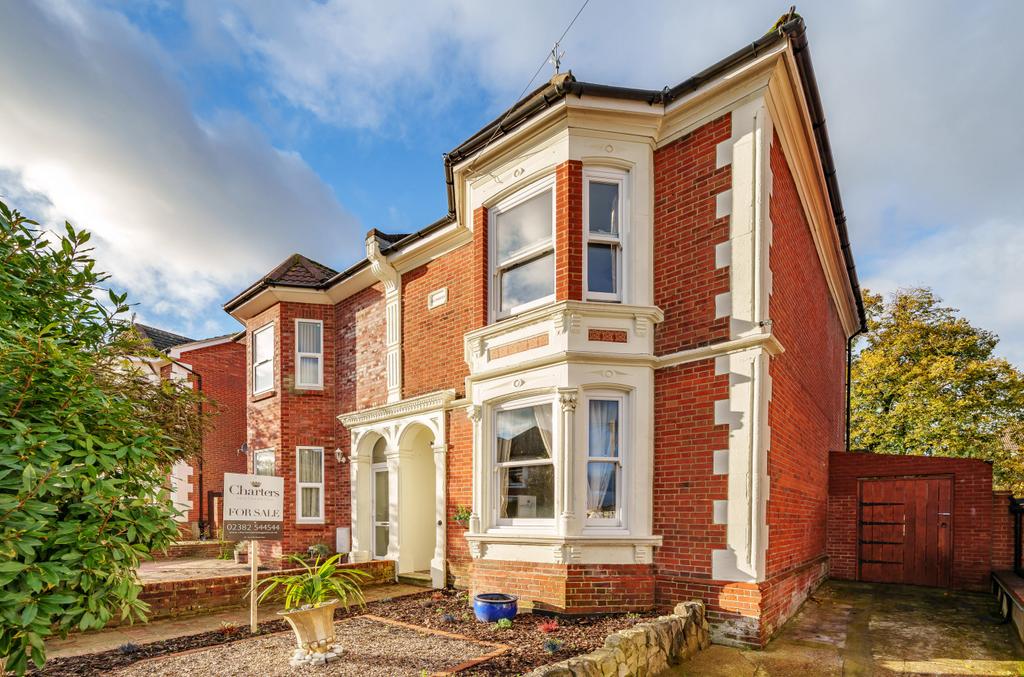 Gordon Avenue, Portswood... 4 bed semidetached house for sale £575,000