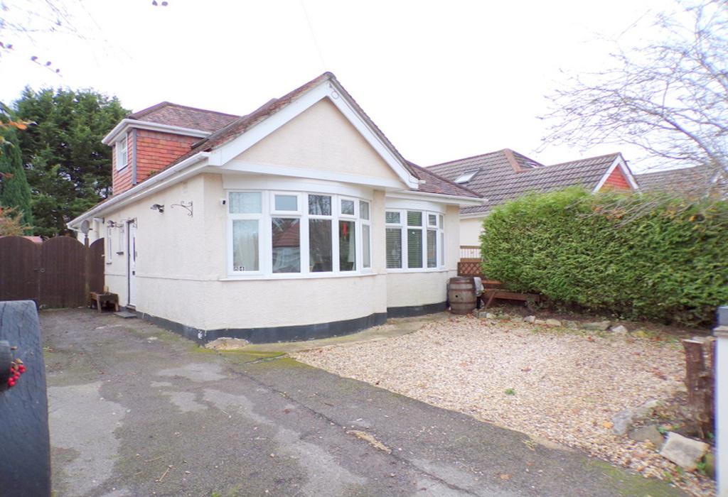 Craigmoor Avenue, Bournemouth, Dorset 4 bed chalet for sale £460,000