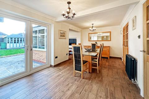 3 bedroom detached house for sale - Copt Heath Drive, Knowle, B93