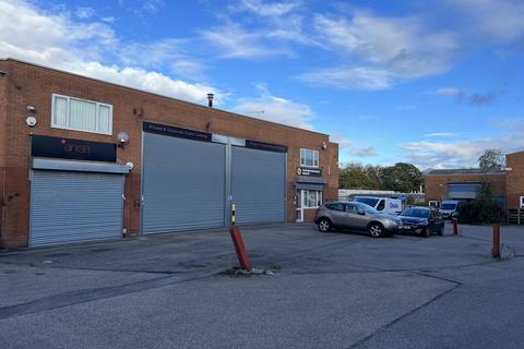 Industrial unit to rent, Rutherford Way, Crawley RH10