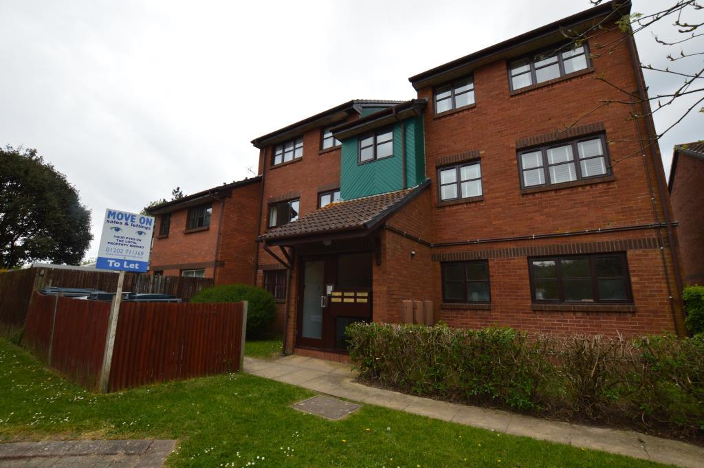 Waldren Close, Baiter Park, Poole, Dorset, BH15 1XS 2 bed flat to rent