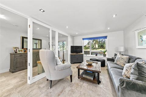 9 Kreisel Walk, Richmond, TW9 3AL