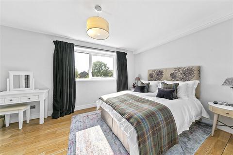 9 Kreisel Walk, Richmond, TW9 3AL