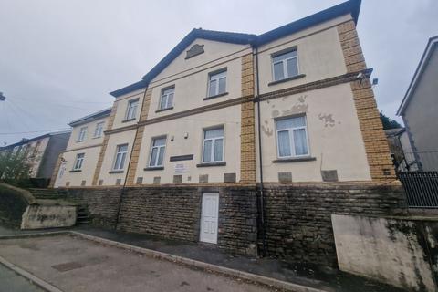1 bedroom apartment for sale - Flat 5 Meadowhall Court, 217 Caerphilly Road, Senghenydd, Caerphilly, Mid Glamorgan, CF83 4FT