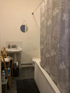 1 bedroom apartment for sale - Flat 5 Meadowhall Court, 217 Caerphilly Road, Senghenydd, Caerphilly, Mid Glamorgan, CF83 4FT