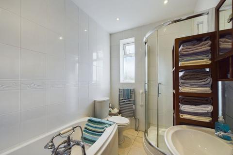 11 Barry Road, Northampton, NN1 5JS