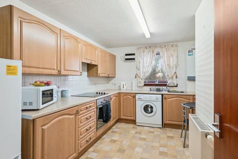 1 bedroom flat for sale, Wellgate, Lanark