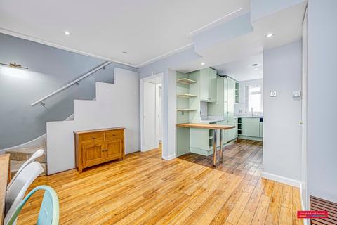 3 bedroom end of terrace house to rent - Stanhope Terrace London W2