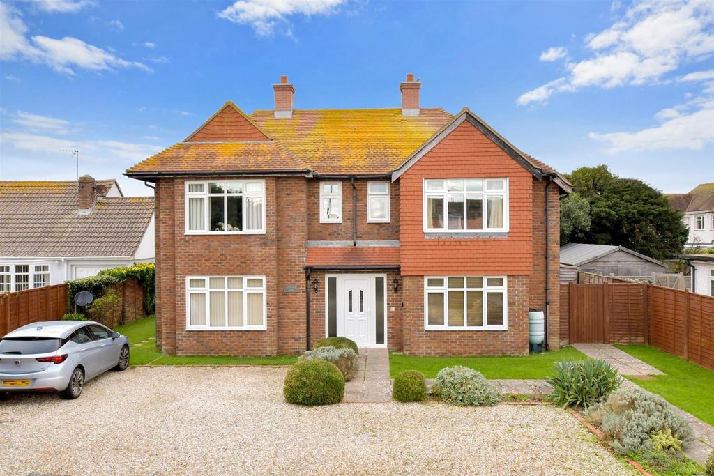 Vincent Road, Selsey, Chichester, West Sussex 2 bed apartment for sale