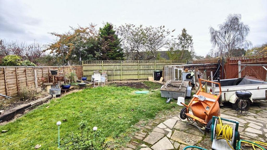Eastfield, Thornford, Dorset, DT9 4 bed semidetached house for sale