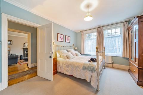 4 bedroom apartment for sale - Marshall Road, Godalming, Surrey, GU7