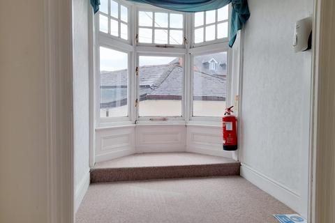 Townhouse for sale, Short Bridge Street, Newtown SY16