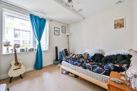 3 bedroom flat for sale, Peartree Way, Greenwich Millennium Village, London, SE10