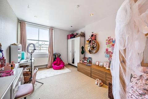 25 Aberdeen Place, London, NW8 8JR