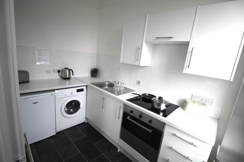 1 bedroom apartment to rent, 16 Kelso Road, Leeds LS2 9PR