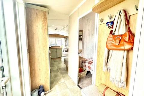 2 bedroom static caravan for sale, Pentire Coastal Holiday Park