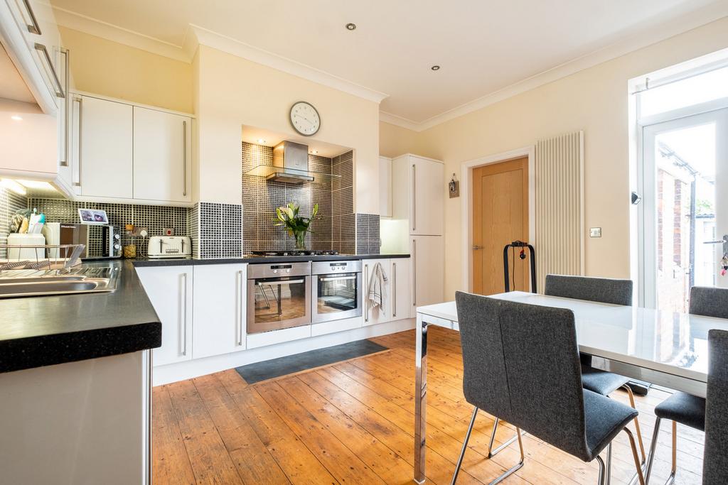 Lorne Street, Lytham, FY8 2 bed terraced house for sale £254,750