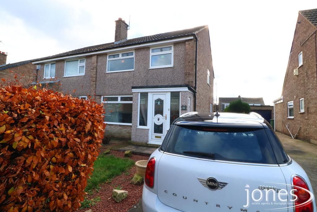 Tasman Drive, Hartburn, Stockton on Tees, TS18 5LA 3 bed semidetached