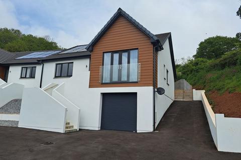 4 bedroom detached house for sale, Martinique Gardens, Torquay, TQ2