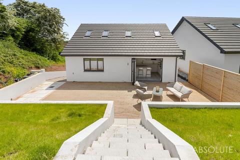 4 bedroom detached house for sale, Martinique Gardens, Torquay, TQ2