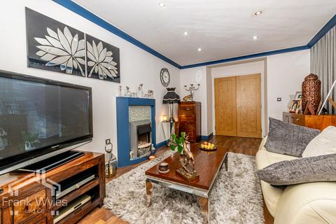 2 bedroom apartment for sale, Hollinshead House Bailey Avenue, Lytham St Annes