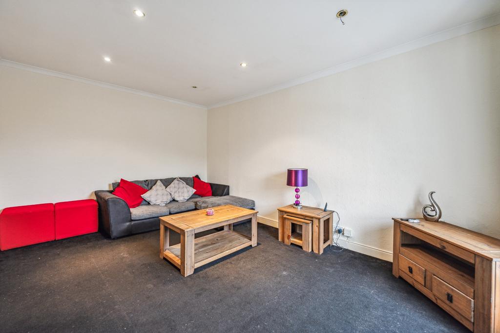 Perth Road, Scone, Perthshire, PH2 6JL 2 bed apartment for sale £65,000