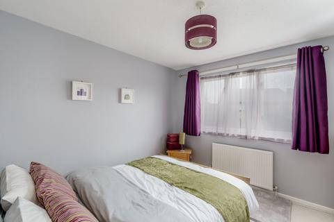 16 Carnbee Park, Edinburgh, EH16 6GH