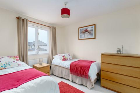 16 Carnbee Park, Edinburgh, EH16 6GH