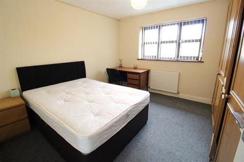 6 bedroom house of multiple occupation for sale, Fairfield Drive, Ormskirk, Lancashire, L39 1RL
