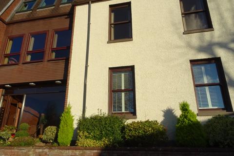 3 bedroom flat to rent, Fort Street, Broughty Ferry, Dundee, DD5