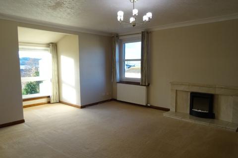 3 bedroom flat to rent, Fort Street, Broughty Ferry, Dundee, DD5