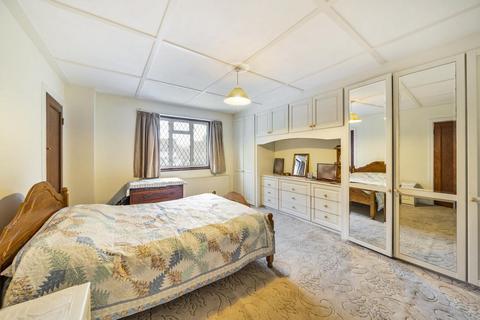 22 Cedarhurst Drive, London, SE9 5LP