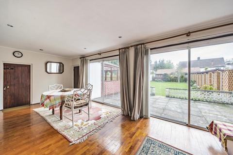 22 Cedarhurst Drive, London, SE9 5LP