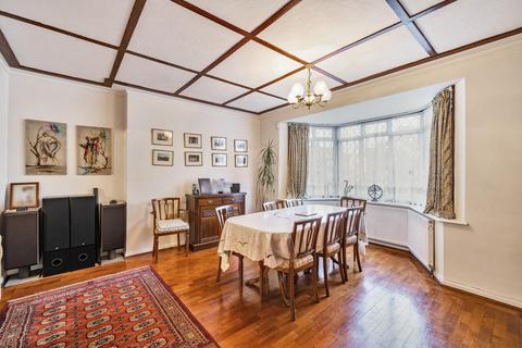 22 Cedarhurst Drive, London, SE9 5LP