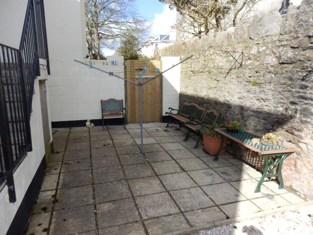 St. Margarets Road, Torquay, TQ1 1 bed flat £650 pcm (£150 pw)