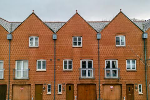3 bedroom terraced house for sale, Cardiff CF10
