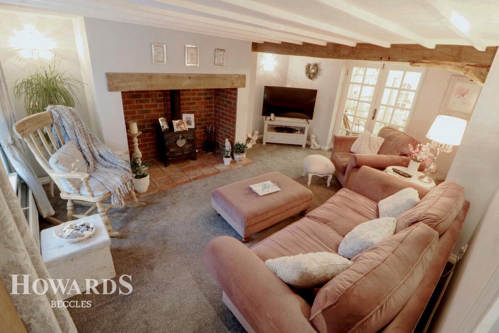 Station Road, Geldeston 2 bed semidetached house for sale £325,000