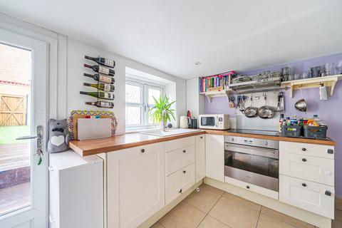 47 Park Road, Kingston Upon Thames, KT2 6DB