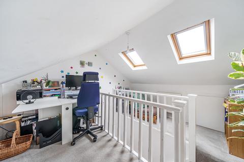 47 Park Road, Kingston Upon Thames, KT2 6DB