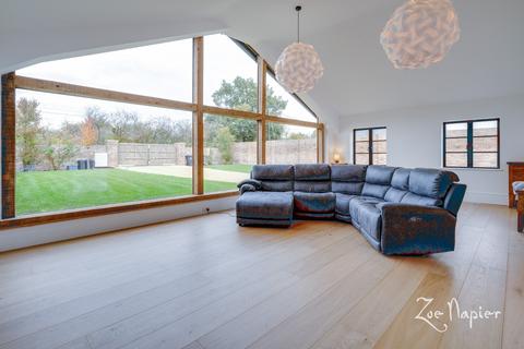 5 bedroom barn conversion for sale - Magdalen Laver