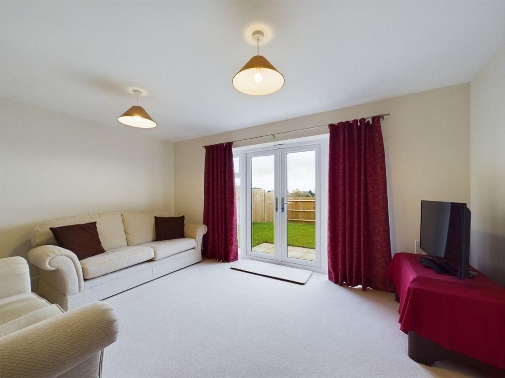 Buxton Way, Buckton Fields, Northampton NN2 8GD 3 bed semidetached house for sale £295,000