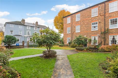 2 bedroom apartment for sale, Hampton Road, Teddington, Middlesex, TW11