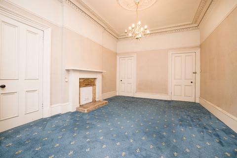 2 bedroom flat for sale - 18/PF1 Warrender Park Road, Marchmont, Edinburgh, EH9 1JG