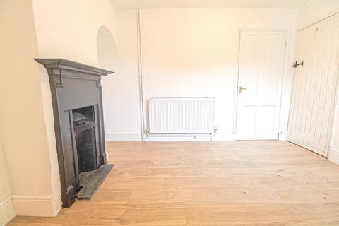 2 bedroom semi-detached house to rent, Providence Place, Colchester, Essex, CO1