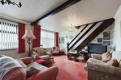 2 bedroom semi-detached bungalow for sale - Vicarage Lane, Kingsthorpe, Northampton NN2 6QS