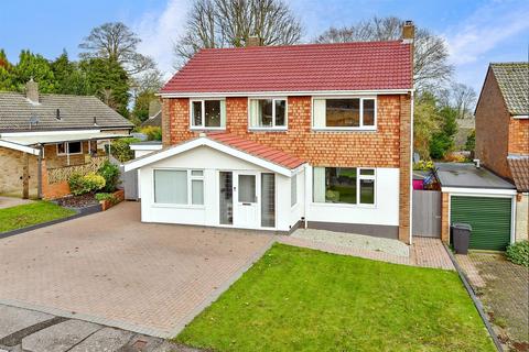 4 bedroom detached house for sale, Hazling Dane, Shepherdswell, Dover, Kent