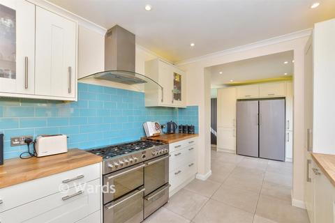 4 bedroom detached house for sale, Hazling Dane, Shepherdswell, Dover, Kent