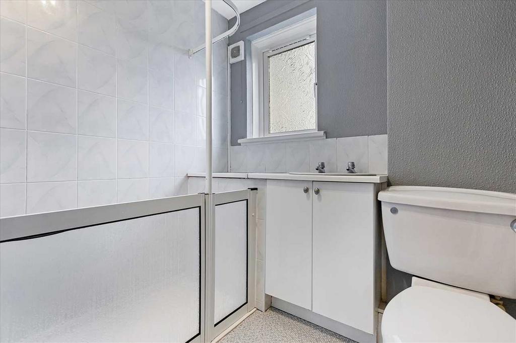 Shower Room (1)