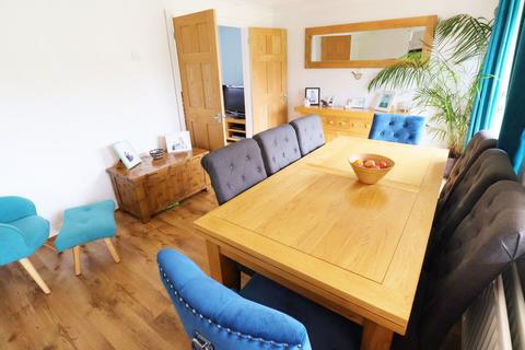8 Collins Way, Alcester, B49 6QS